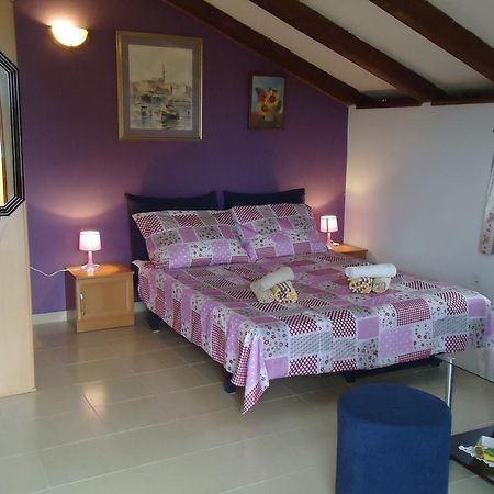 Studio Apartment Nera Rovinj Quarto foto