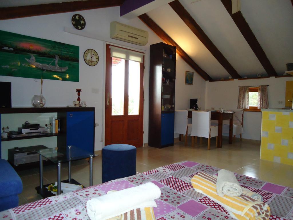 Studio Apartment Nera Rovinj Quarto foto